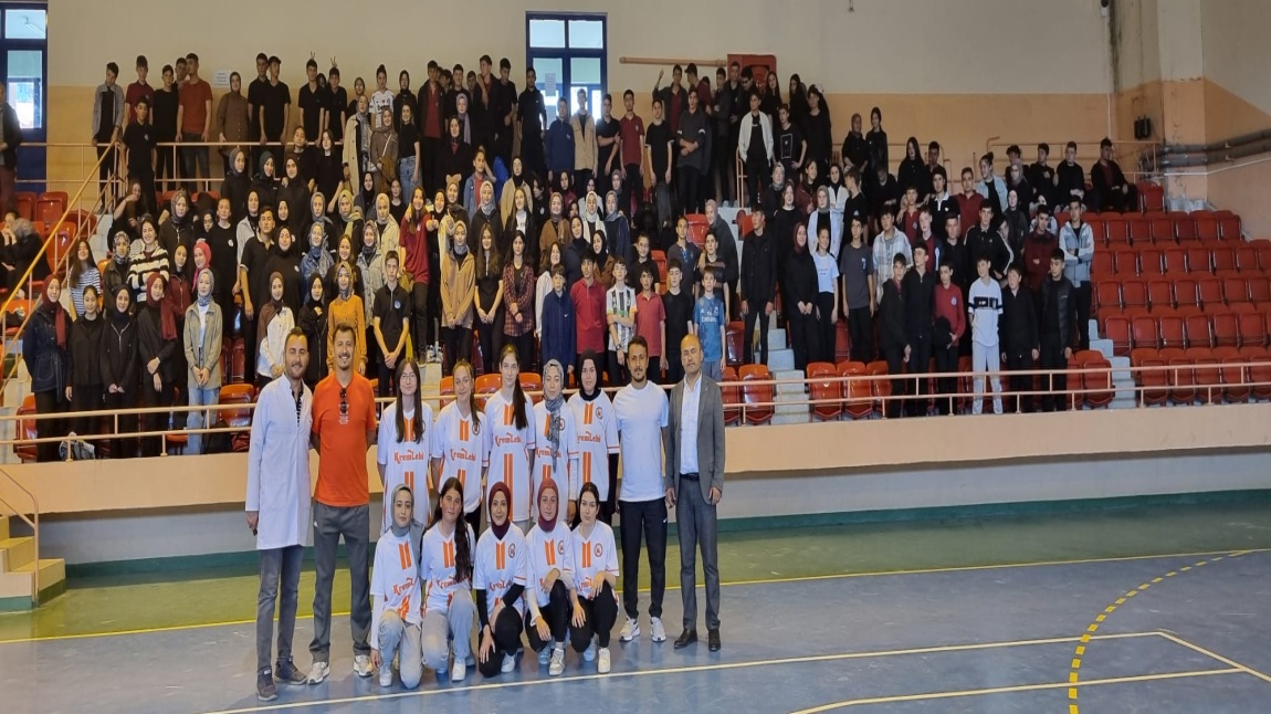 İLÇE KÜME YARIŞMALARINDA 1. LER OKULUMUZDAN