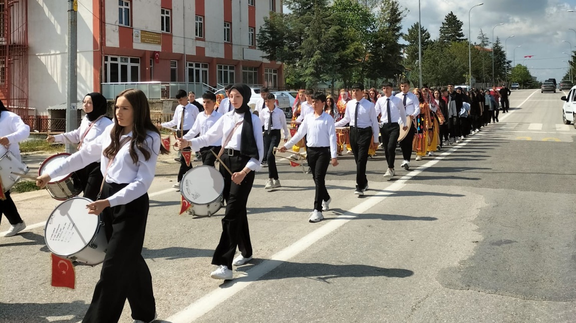 19 Mayıs Atatürkü Anma Gençlik ve Spor Bayramını Coşkuyla Kutladık
